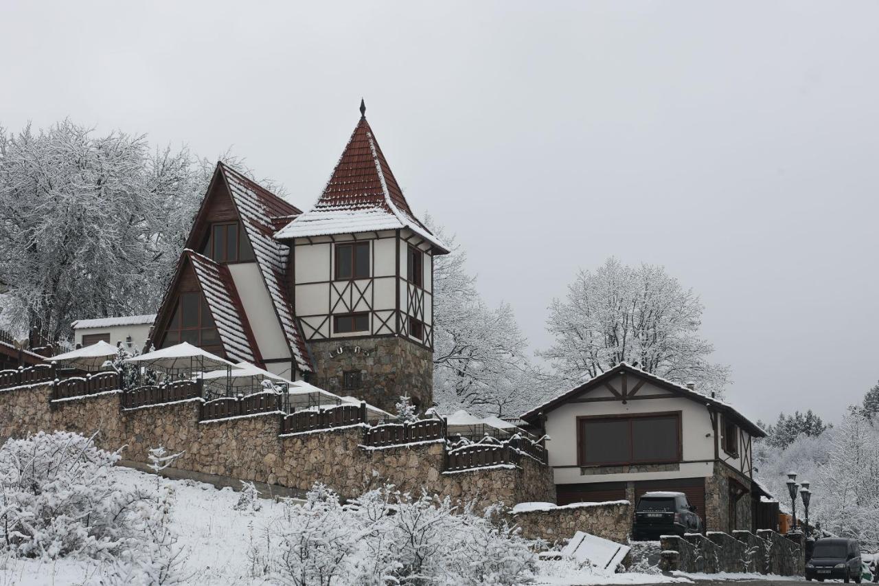 Alpine Castle Hotel Dilijan Exterior photo