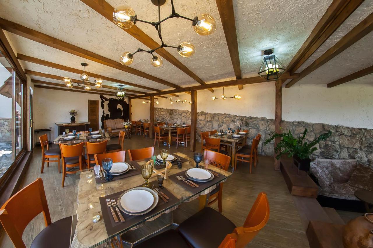 Alpine Castle Hotel Dilijan Exterior photo
