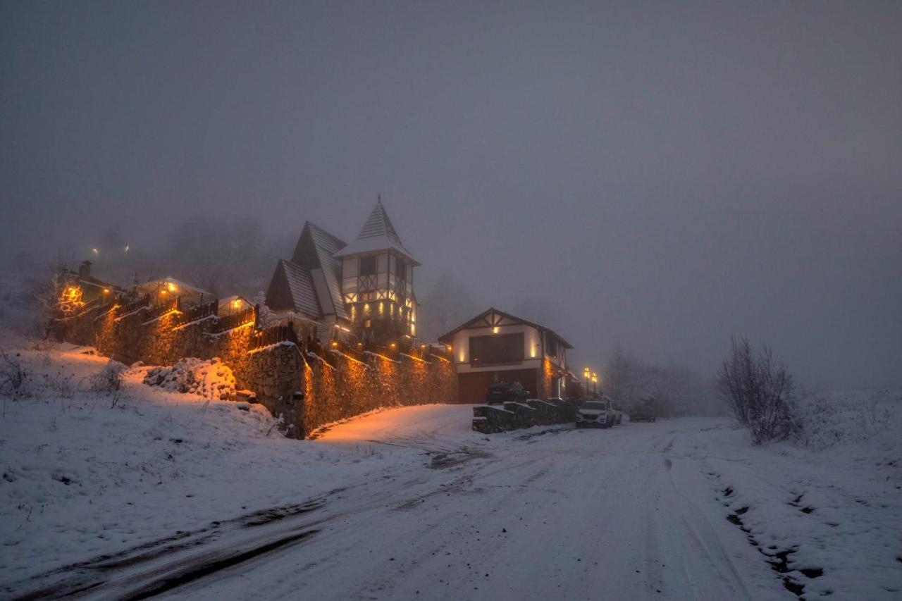 Alpine Castle Hotel Dilijan Exterior photo